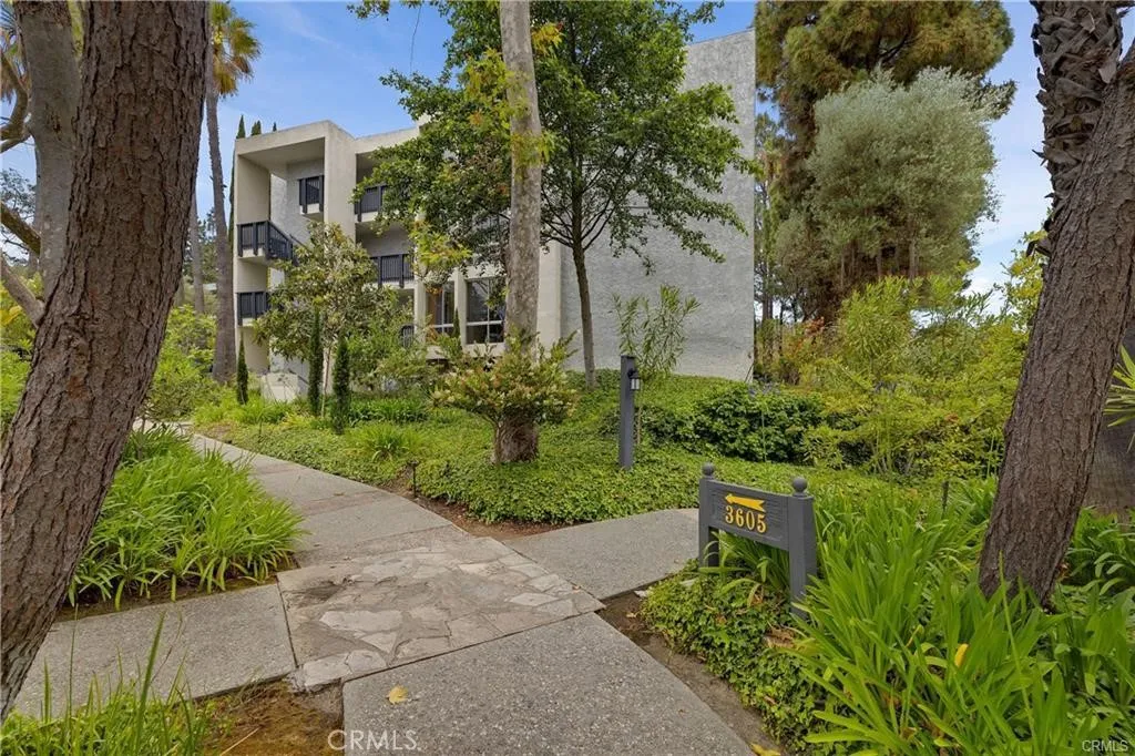 3605 W Hidden Lane 309, Rolling Hills Estates, California 90274 home-pic-3