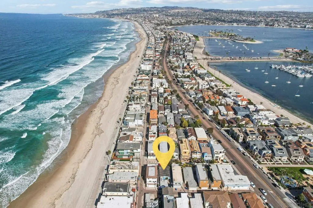 719 Jersey Ct, San Diego, California 92109 home-pic-5