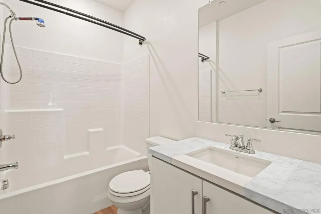 5361 Calle Rockfish 68, San Diego, California 92154 home-pic-25