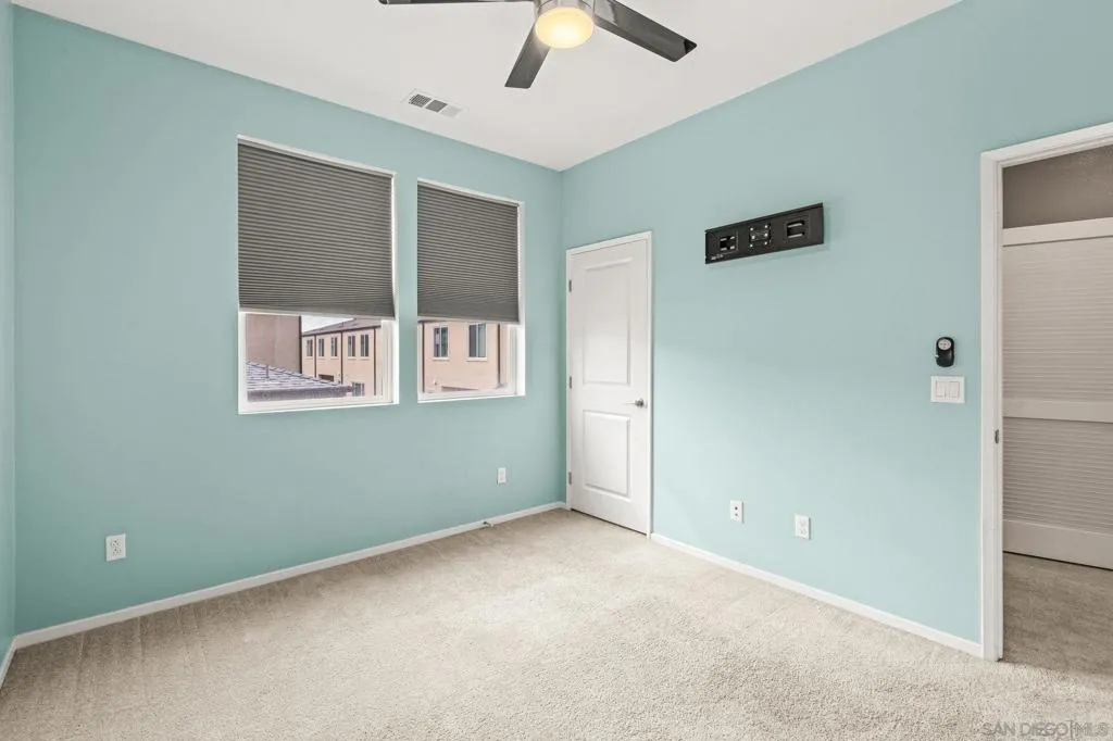 5361 Calle Rockfish 68, San Diego, California 92154 home-pic-4