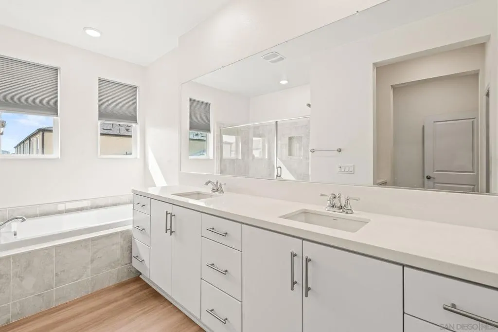 5361 Calle Rockfish 68, San Diego, California 92154 home-pic-2