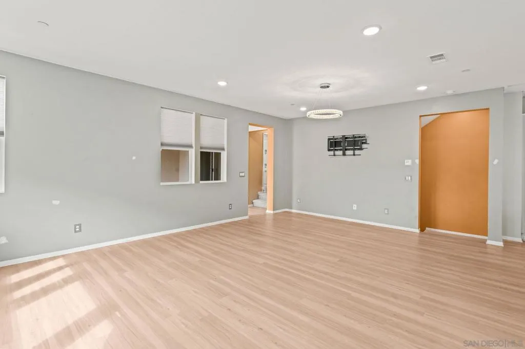 5361 Calle Rockfish 68, San Diego, California 92154 home-pic-10