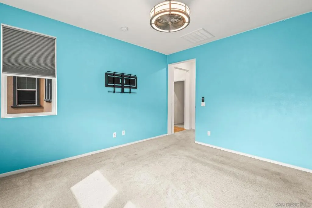 5361 Calle Rockfish 68, San Diego, California 92154 home-pic-28