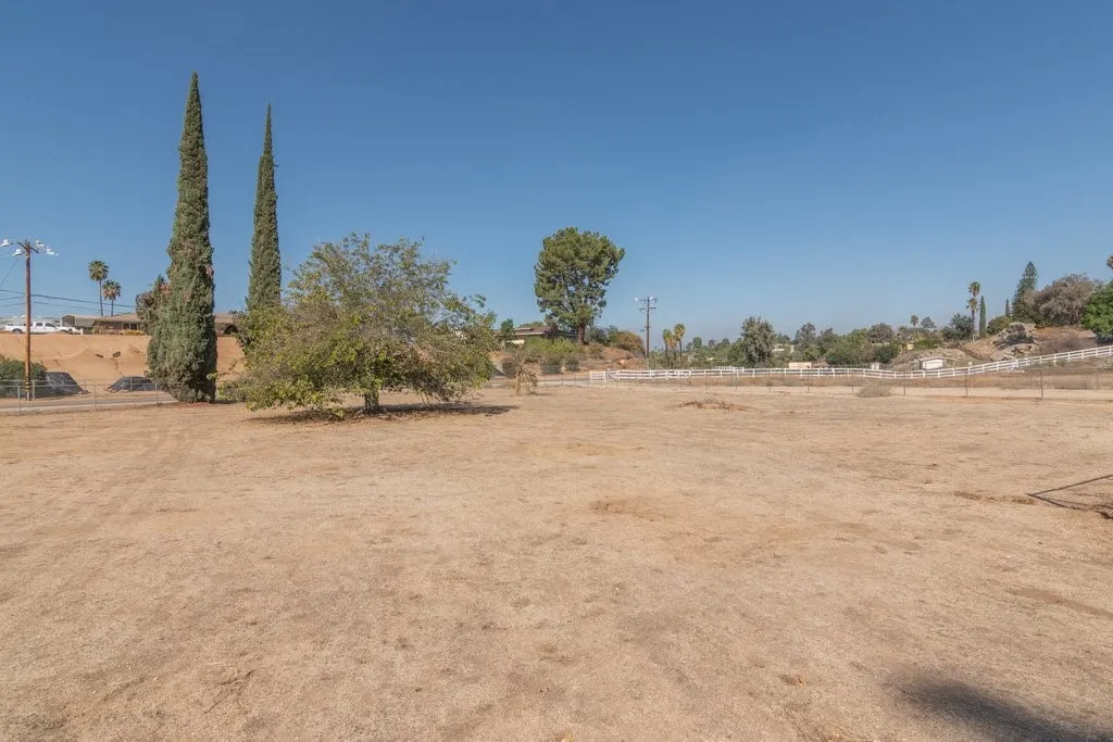 15250 Golden Star, Riverside, California 92506 home-pic-34