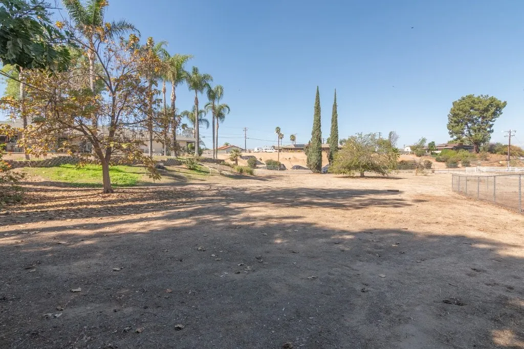 15250 Golden Star, Riverside, California 92506 home-pic-32