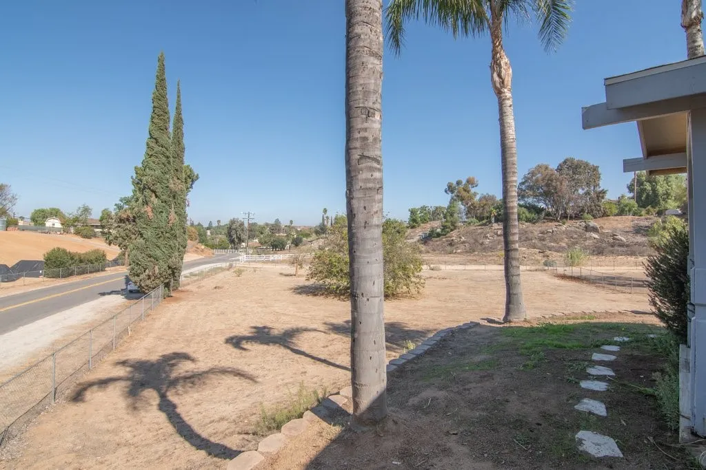 15250 Golden Star, Riverside, California 92506 home-pic-29
