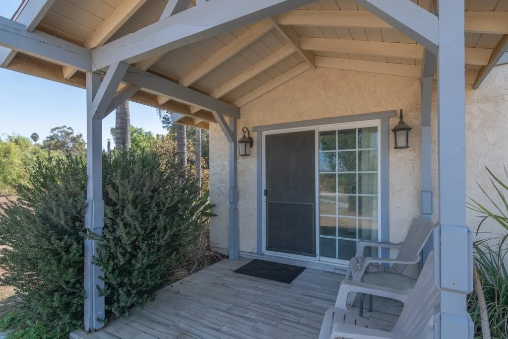 15250 Golden Star, Riverside, California 92506 home-pic-27