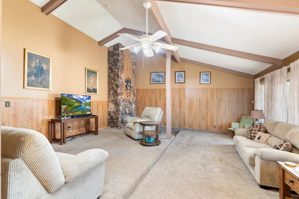 15250 Golden Star, Riverside, California 92506 home-pic-12