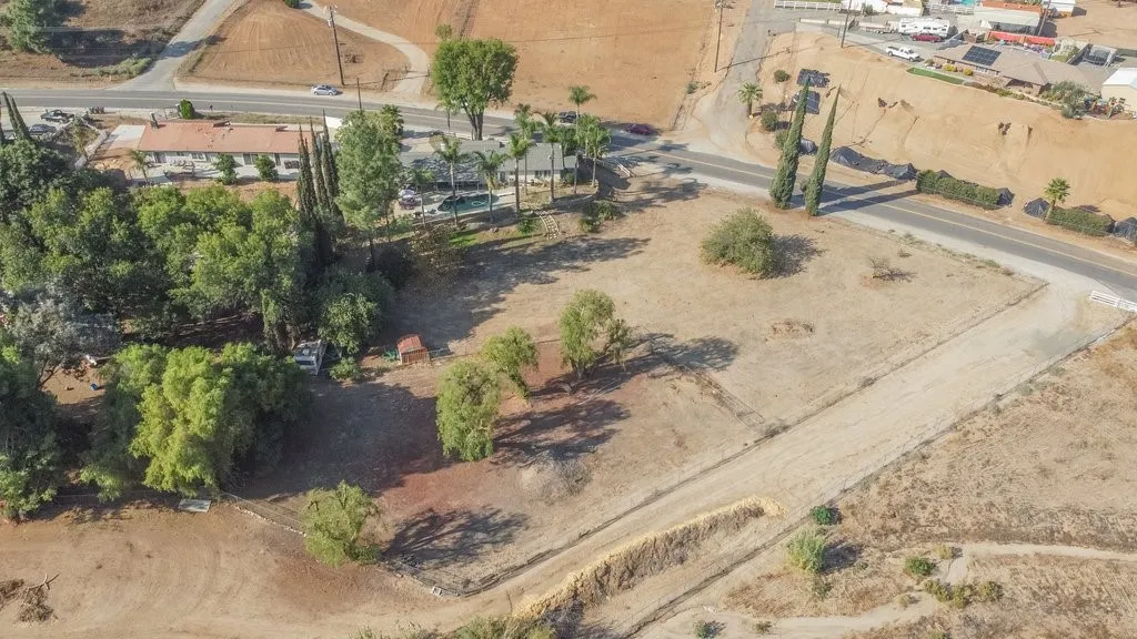 15250 Golden Star, Riverside, California 92506 home-pic-44