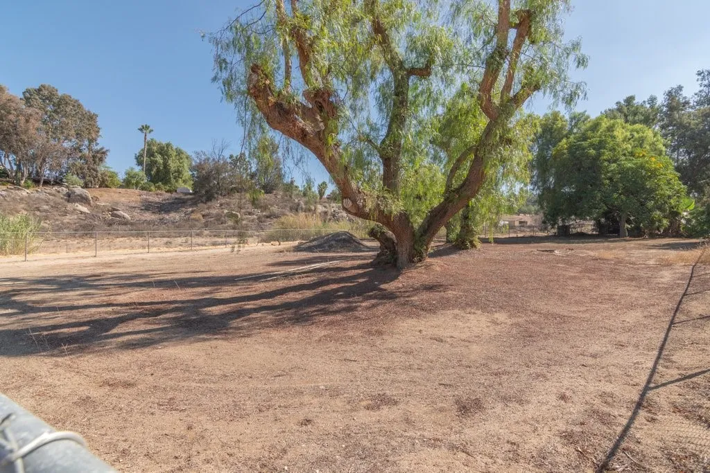15250 Golden Star, Riverside, California 92506 home-pic-35