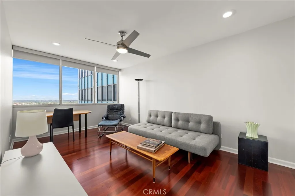 2999 E Ocean Boulevard 1730, Long Beach, California 90803 home-pic-21