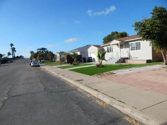 5468 Chollas Station Rd, San Diego, California 92105