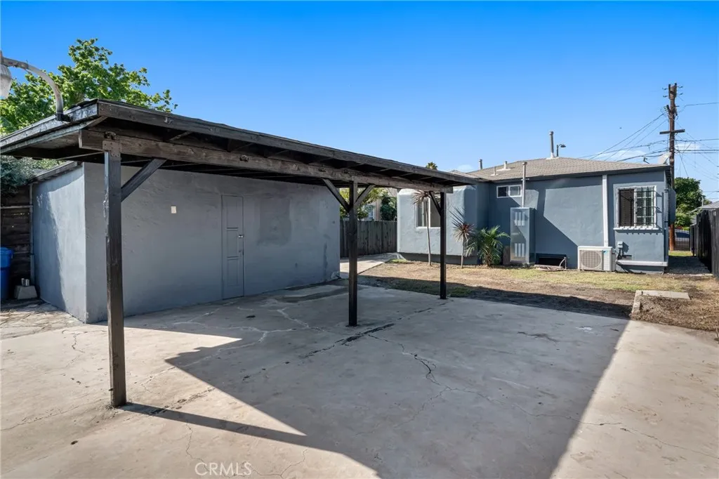 11204 Alvaro, Los Angeles, California 90059 home-pic-34