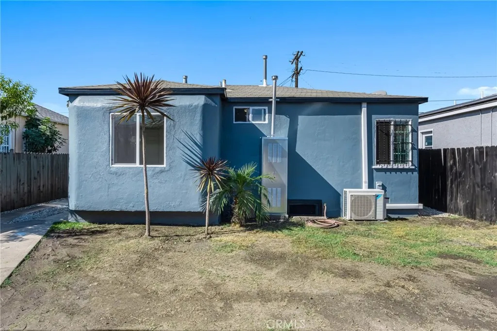 11204 Alvaro, Los Angeles, California 90059 home-pic-37