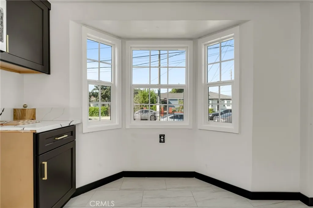 11204 Alvaro, Los Angeles, California 90059 home-pic-14