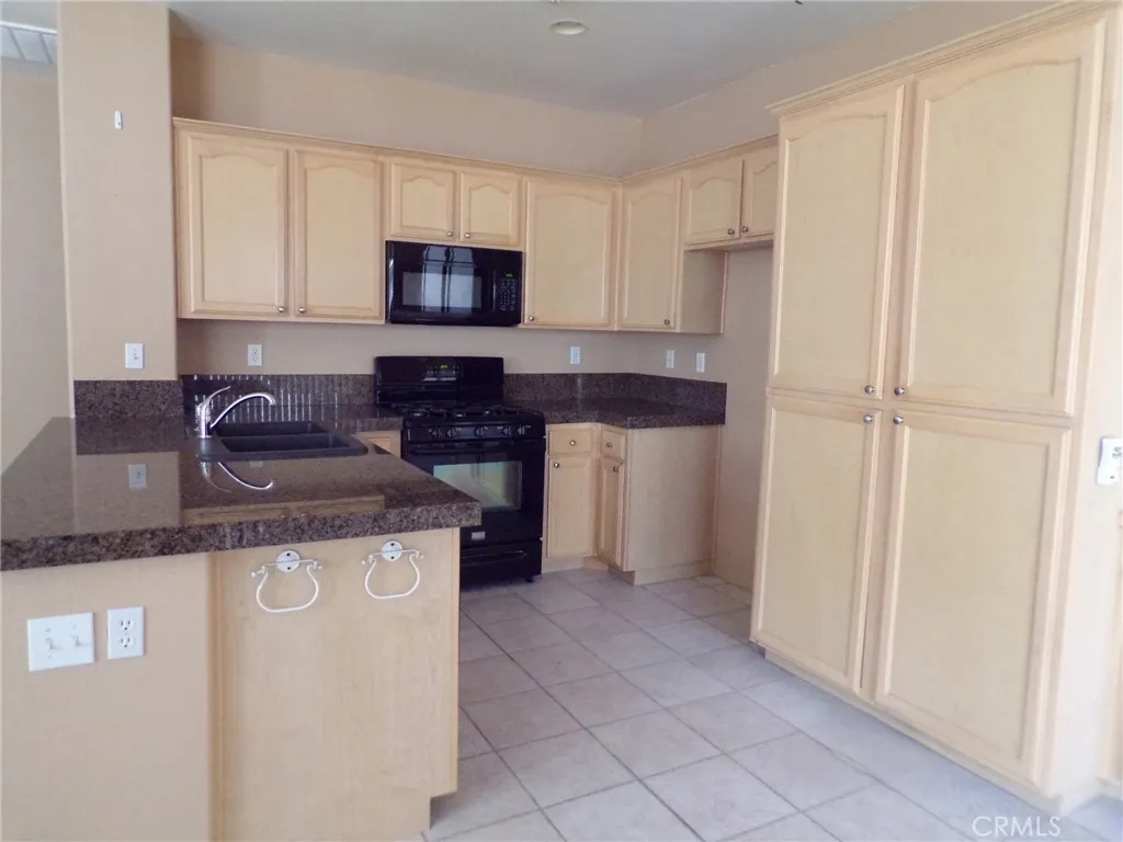 65565 Acoma, Desert Hot Springs, California 92240 home-pic-4