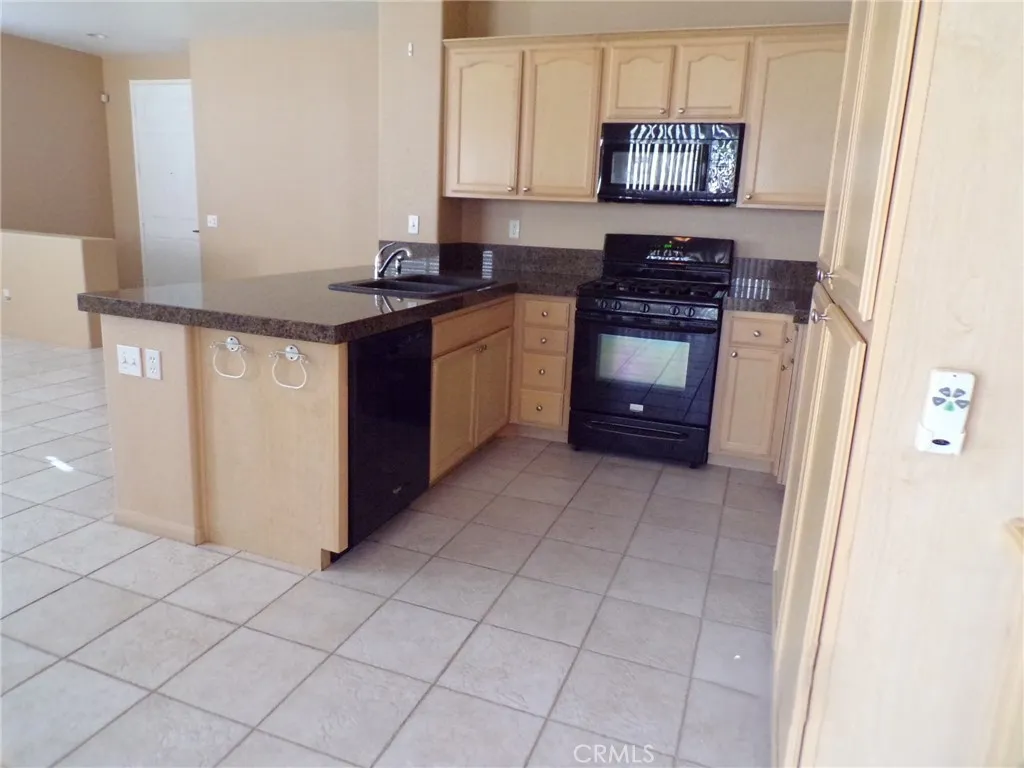 65565 Acoma, Desert Hot Springs, California 92240 home-pic-2