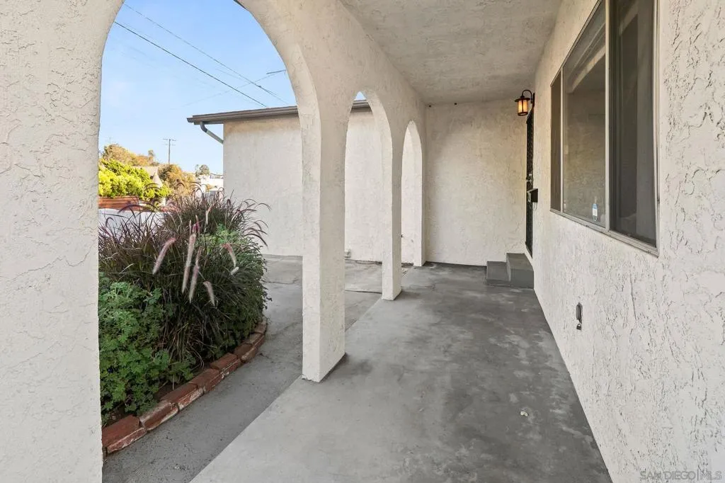 2324 Montclair St, San Diego, California 92104 home-pic-14