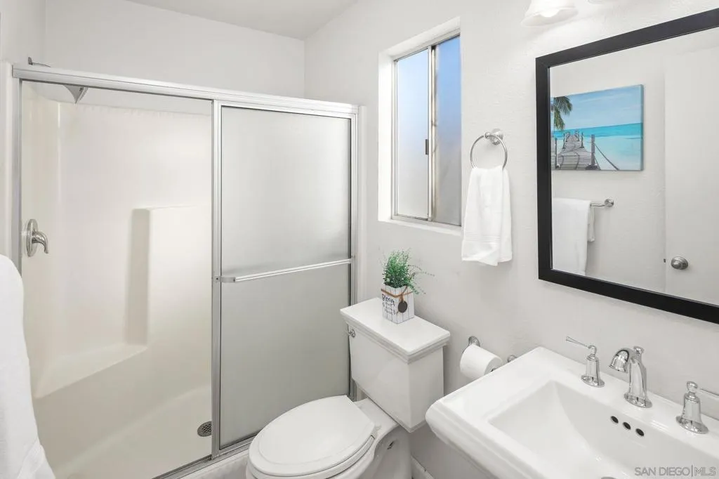 2324 Montclair St, San Diego, California 92104 home-pic-37