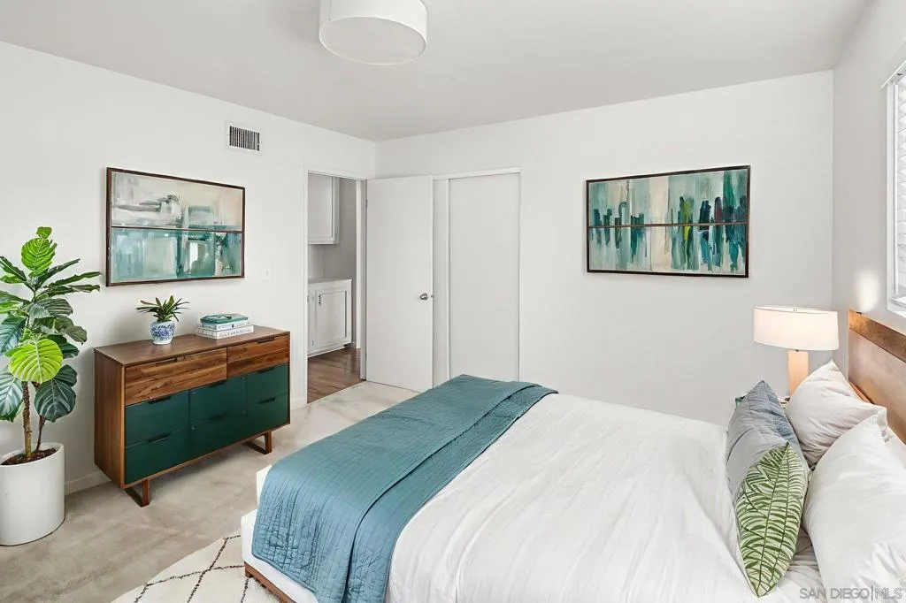 2324 Montclair St, San Diego, California 92104 home-pic-43