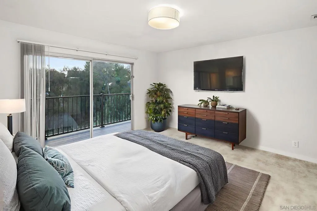 2324 Montclair St, San Diego, California 92104 home-pic-27