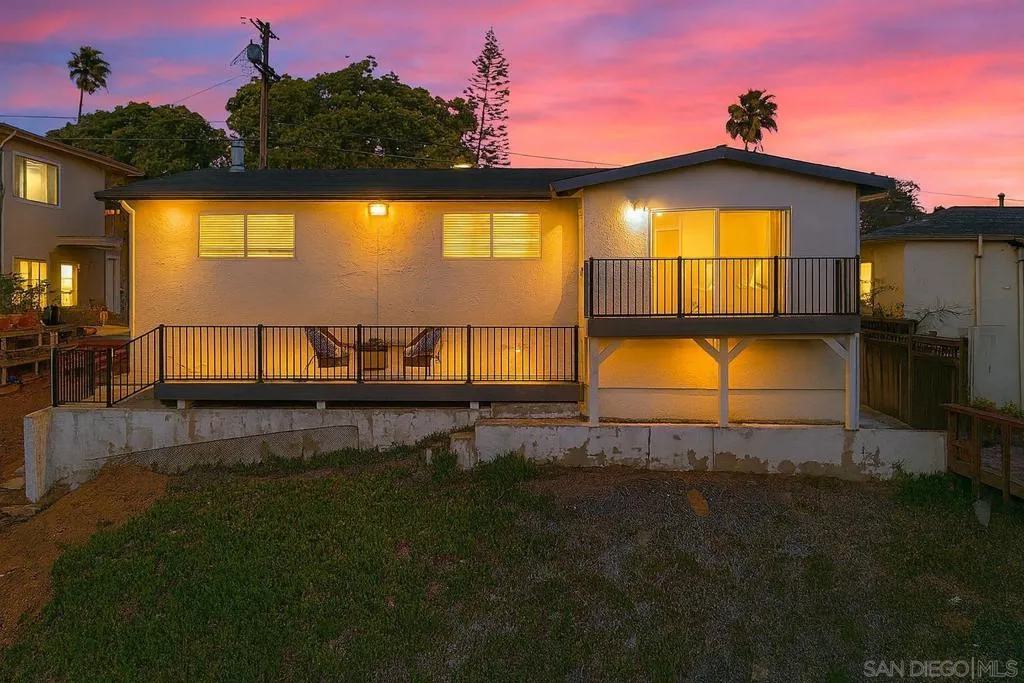 2324 Montclair St, San Diego, California 92104 home-pic-1