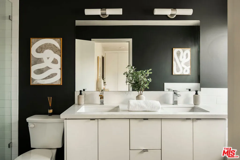 2150 Clifford Street, Los Angeles, California 90026 home-pic-15