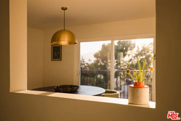 1337 E Palmer Avenue, Glendale, California 91205