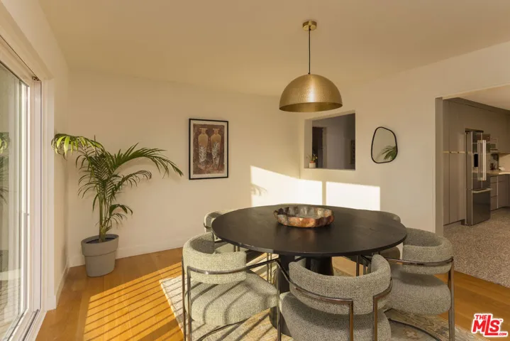 1337 E Palmer Avenue, Glendale, California 91205