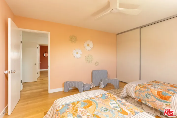 1337 E Palmer Avenue, Glendale, California 91205