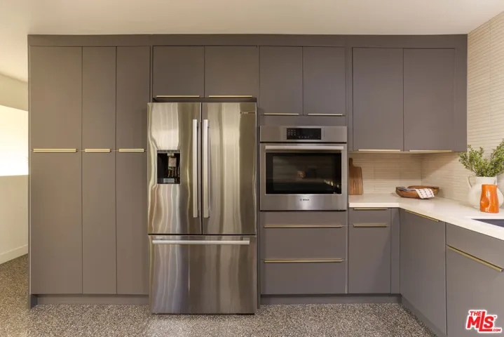 1337 E Palmer Avenue, Glendale, California 91205