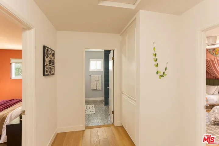 1337 E Palmer Avenue, Glendale, California 91205