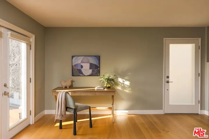 1337 E Palmer Avenue, Glendale, California 91205