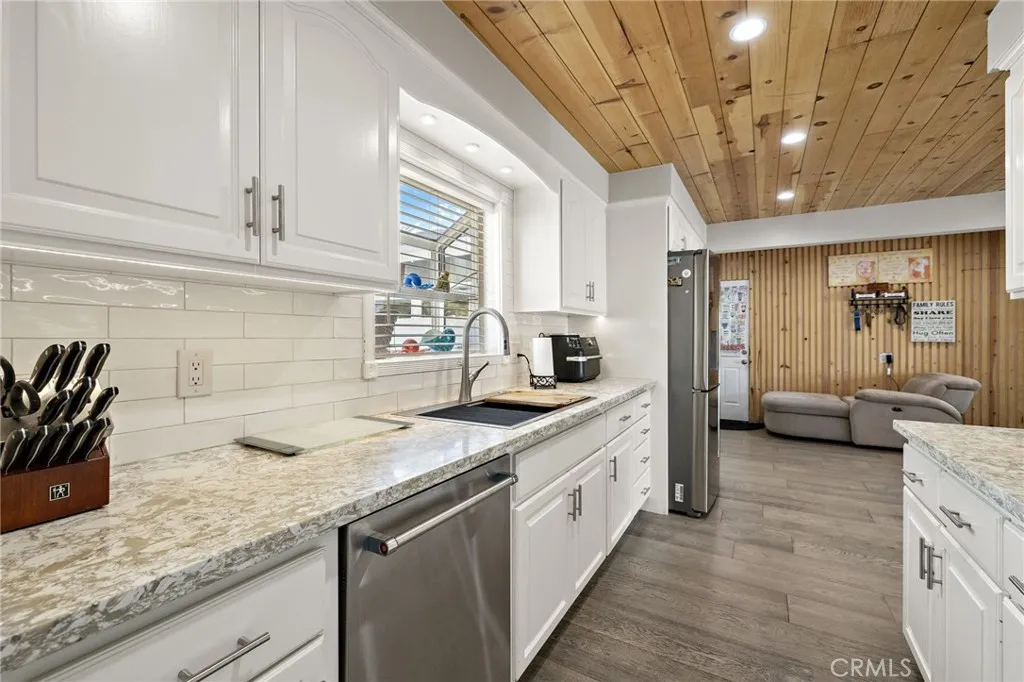 2152 N Cleveland Street, Orange, California 92865 home-pic-15