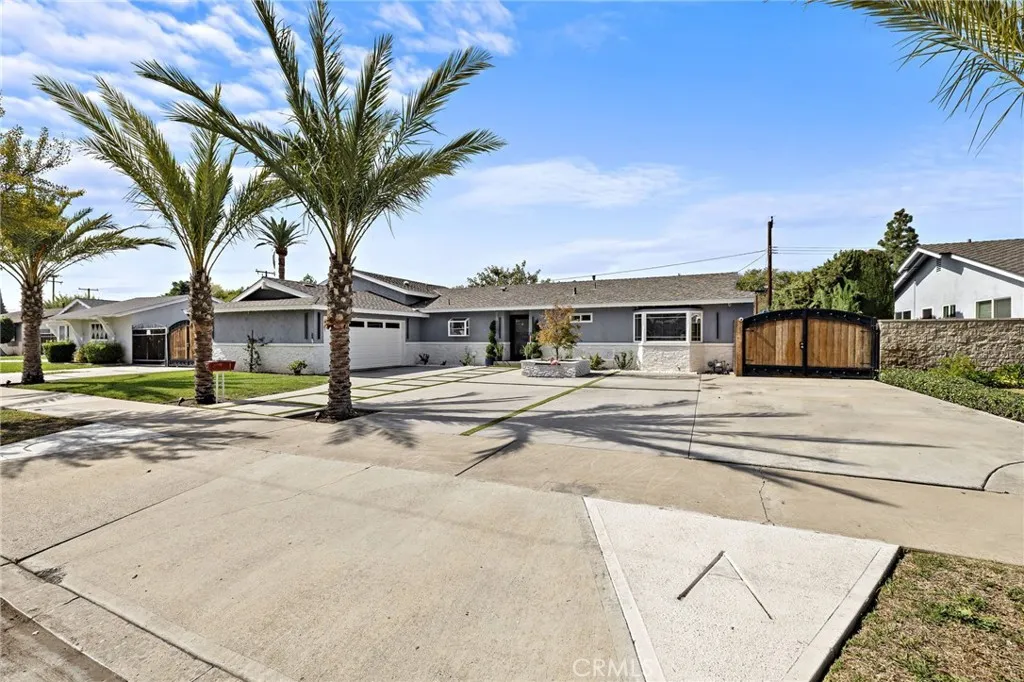 2152 N Cleveland Street, Orange, California 92865 home-pic-10