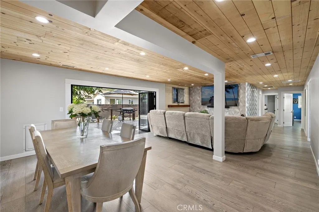 2152 N Cleveland Street, Orange, California 92865 home-pic-20