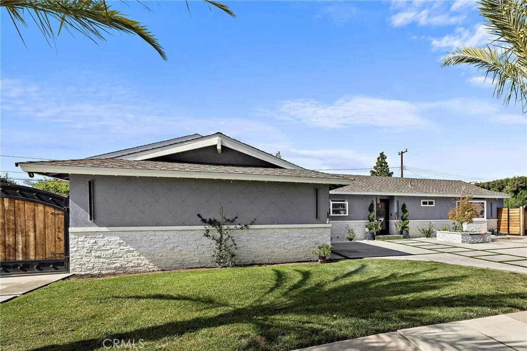 2152 N Cleveland Street, Orange, California 92865 home-pic-39