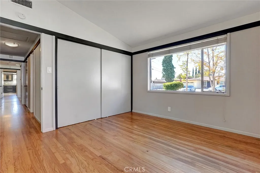 7048 Vanscoy, North Hollywood, California 91605 home-pic-27