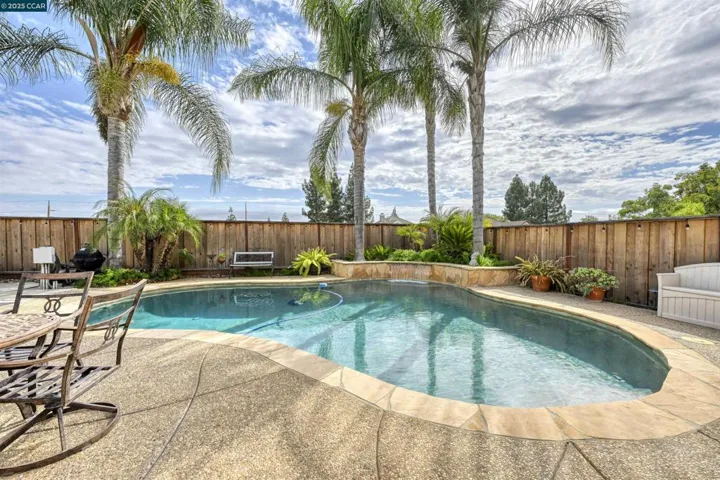 713 Tennyson Dr, Livermore, California 94551