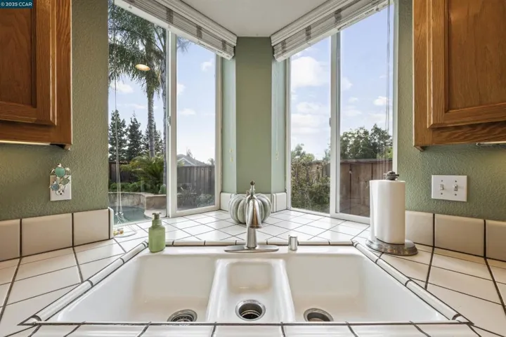 713 Tennyson Dr, Livermore, California 94551