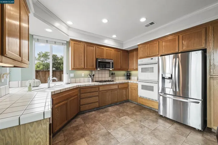 713 Tennyson Dr, Livermore, California 94551