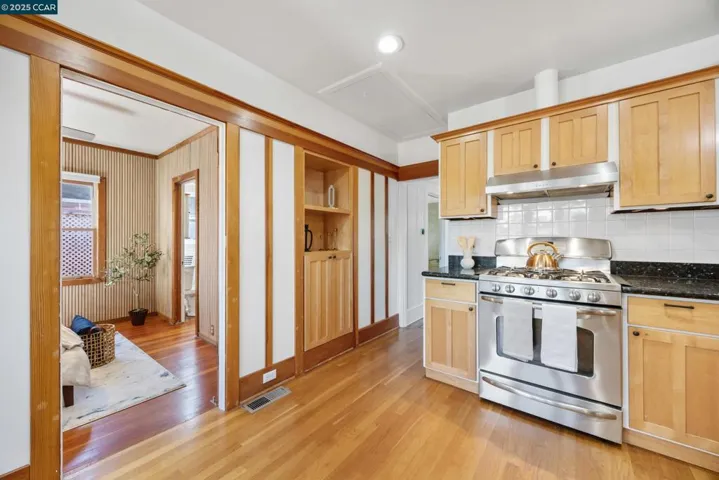 901 San Antonio Ave, Alameda, California 94501