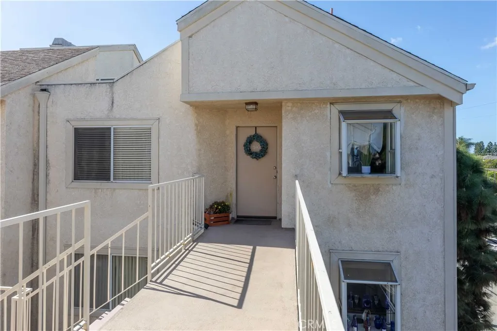 3845 Farquhar, Los Alamitos, California 90720 home-pic-3