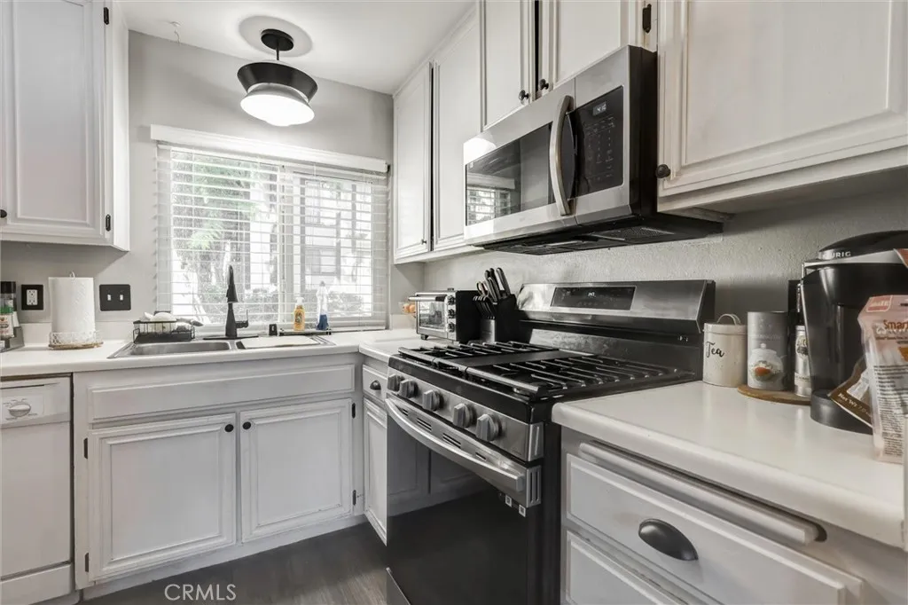 4687 Knickerbocker, Riverside, California 92501 home-pic-6