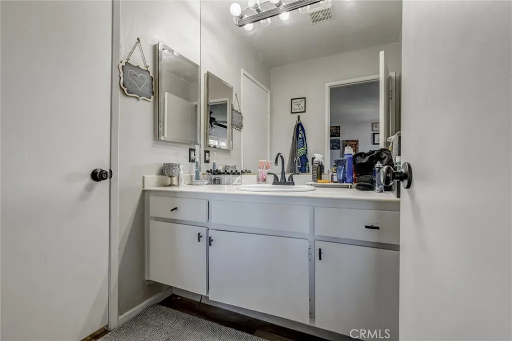 4687 Knickerbocker, Riverside, California 92501 home-pic-15
