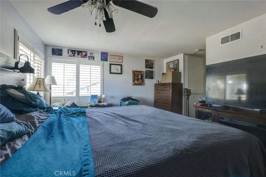 4687 Knickerbocker, Riverside, California 92501 home-pic-13