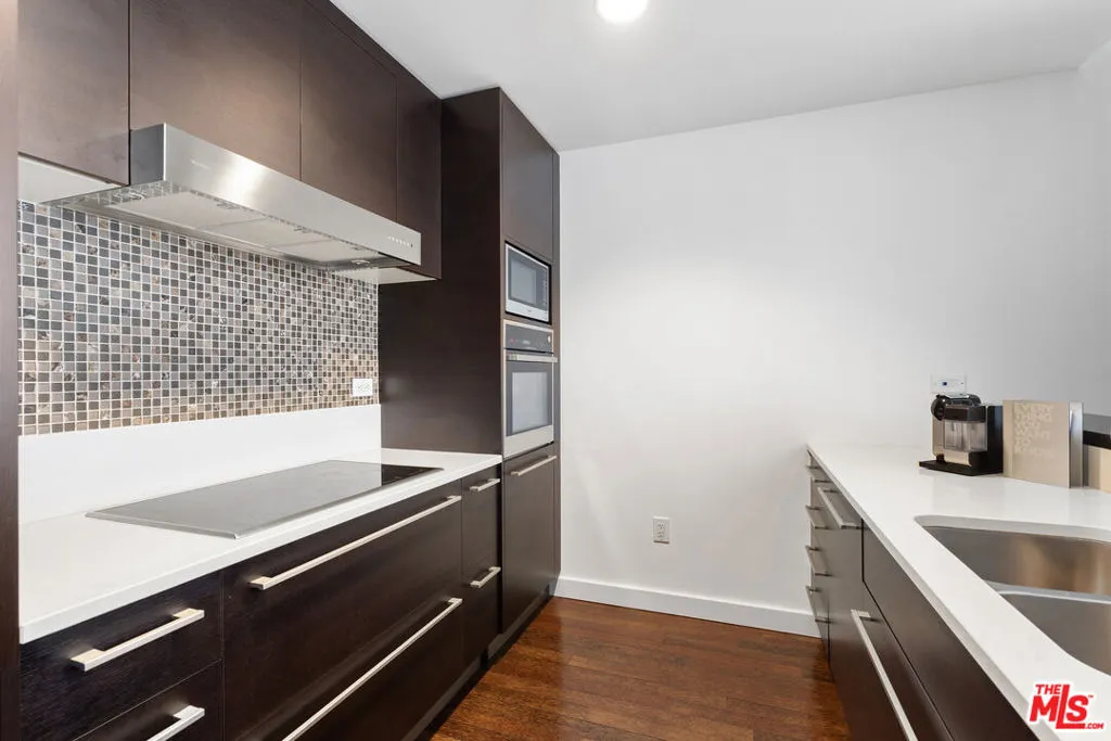 6250 Hollywood Boulevard 7k, Los Angeles, California 90028 home-pic-12