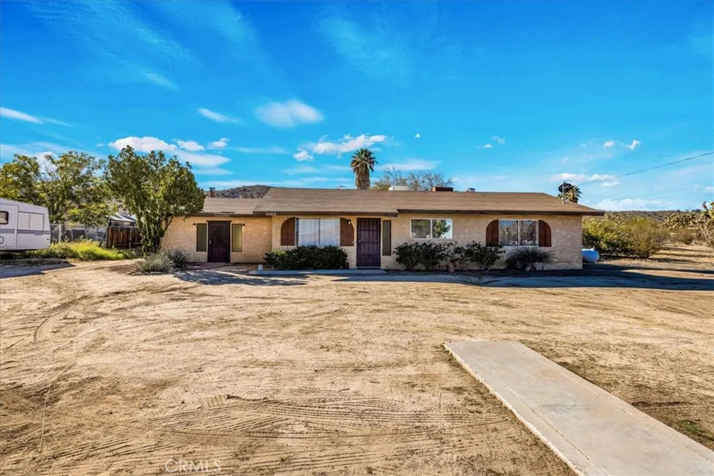 57613 Onaga, Yucca Valley, California 92284 home-pic-2