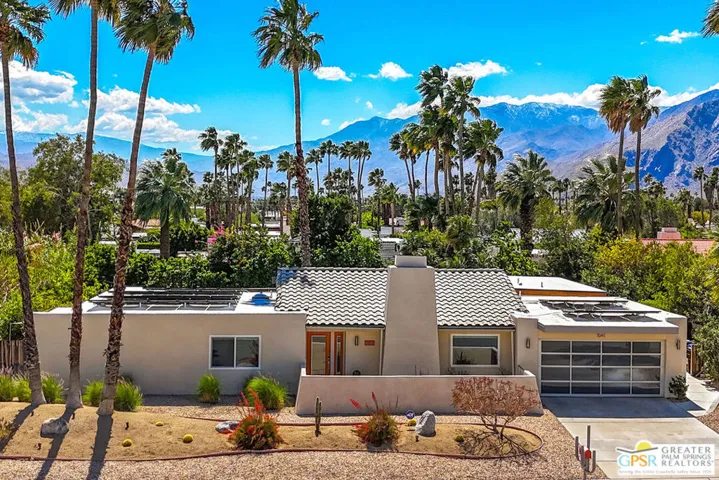 1041 E El Conquistador, Palm Springs, California 92262