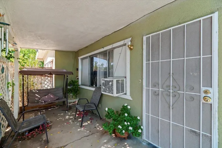 05-Front Porch